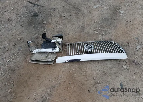 2003 Mercury Grand Marquis Ls from USA, damaged, VIN 2MEFM75W23X686552